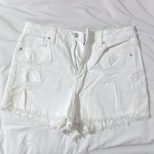 American Eagle Size 10 Super Stretch white shorts